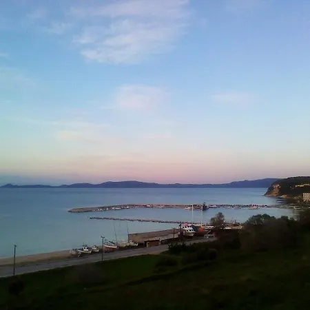 Ikia *